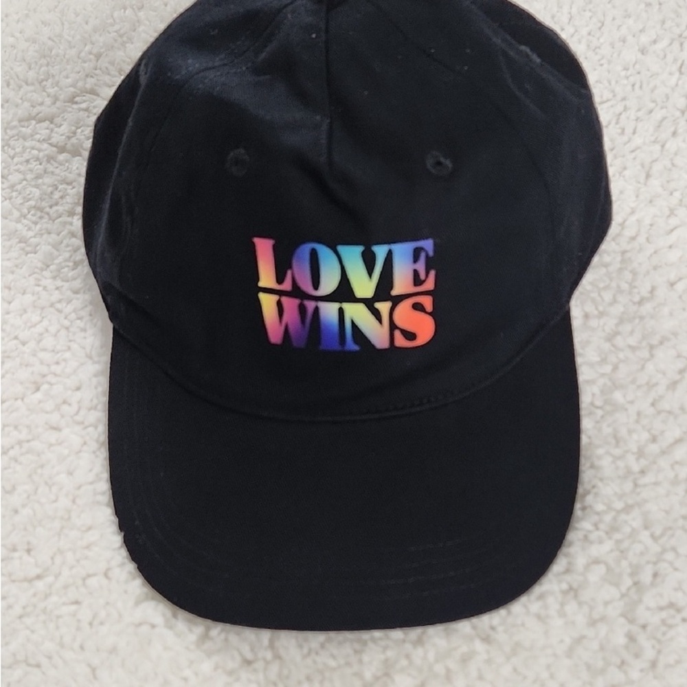 Love Wins Black Cap